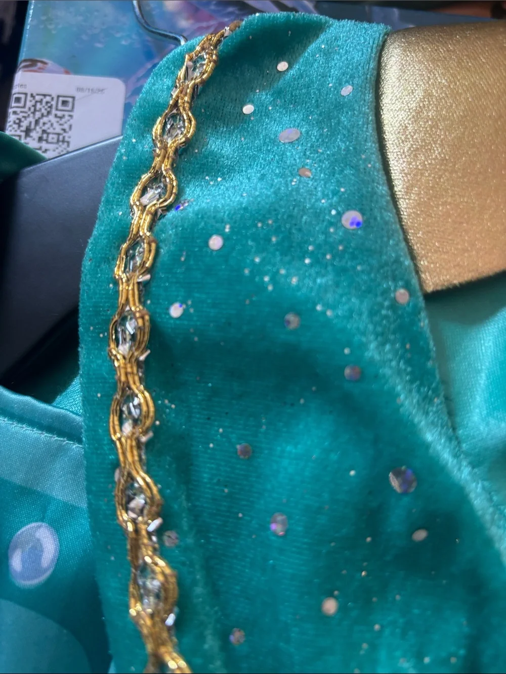 Nickelodeon shiny teal